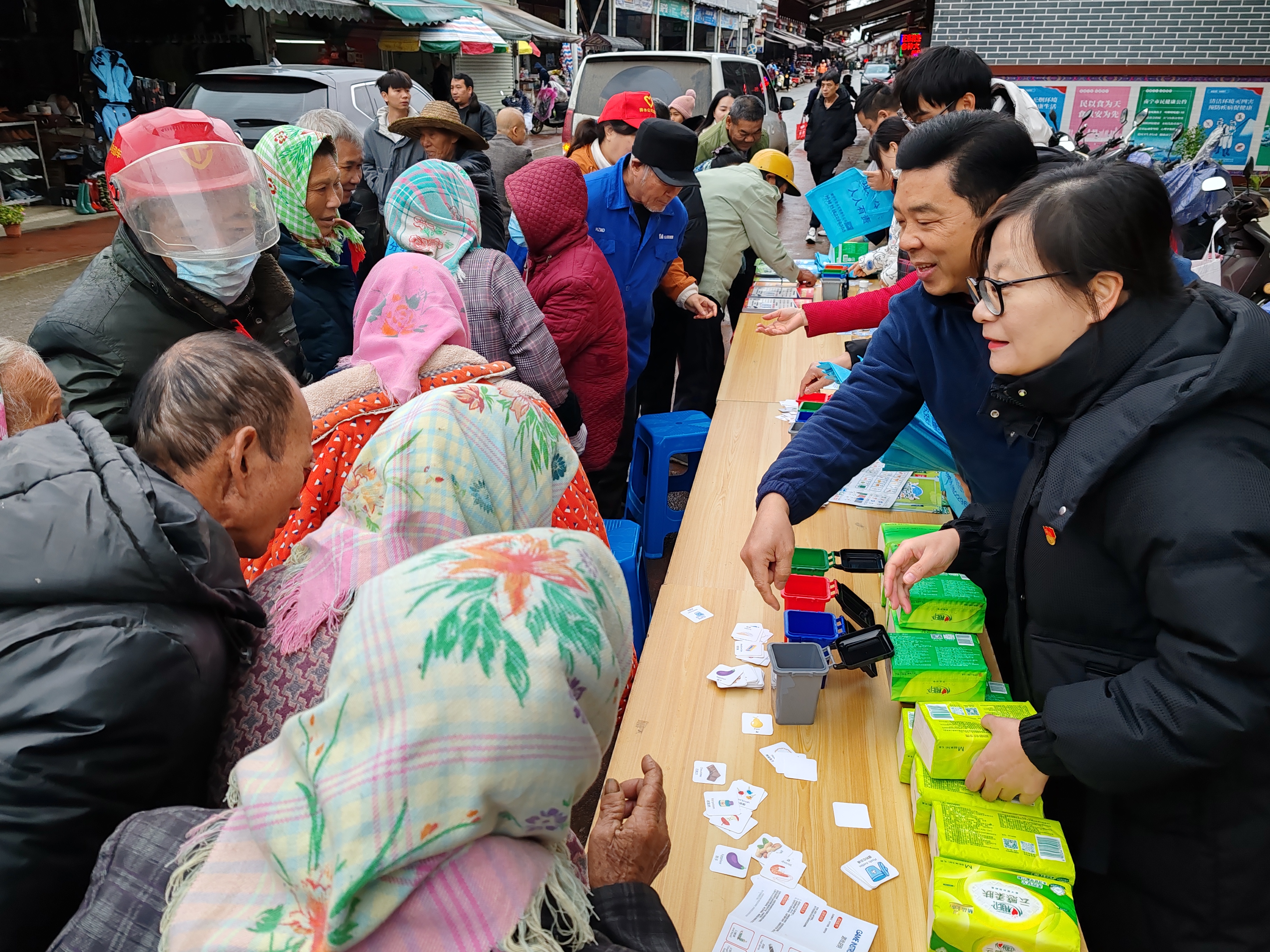 結(jié)對(duì)共建促發(fā)展 走訪(fǎng)服務(wù)暖人心——市排水公司開(kāi)展2023年在職黨員“走街巷、訪(fǎng)民情、促發(fā)展”活動(dòng)